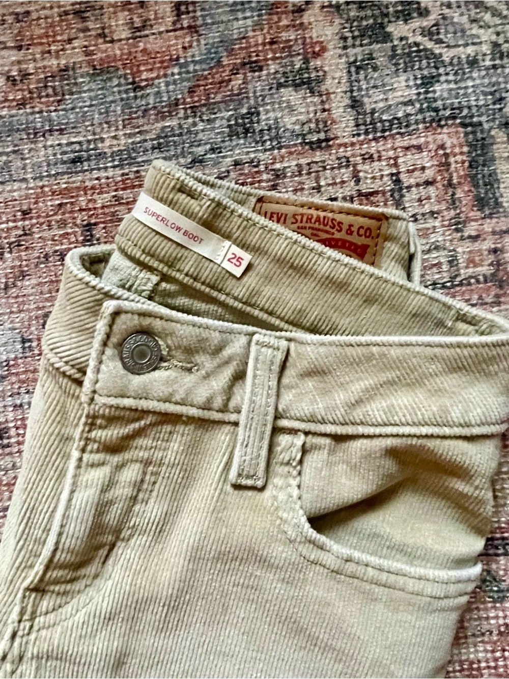 Levi’s Women’s Beige Corduroy Superlow Boot Flare Jeans SZ 25 NWOT Red Tag Y2K - Picture 3 of 8